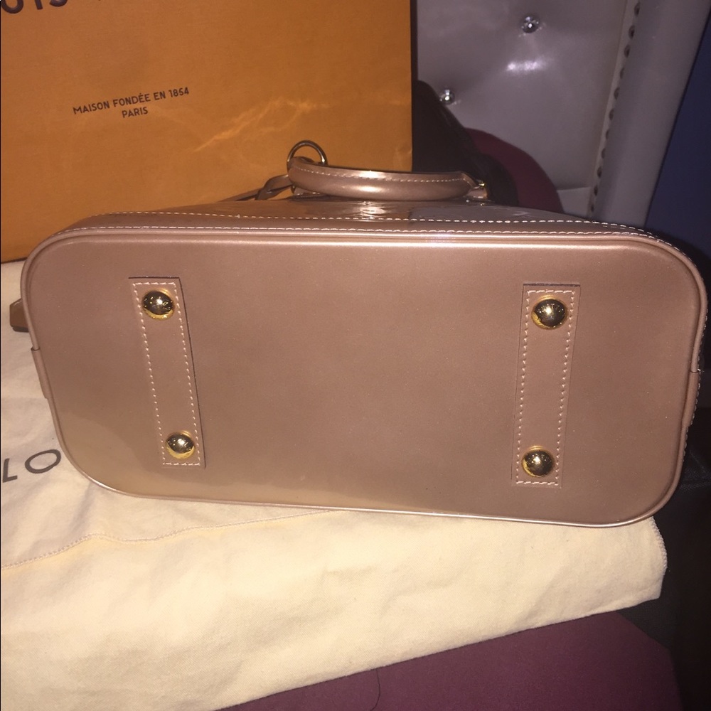 Authentic! Louis Vuitton bag - Picture 6 of 8